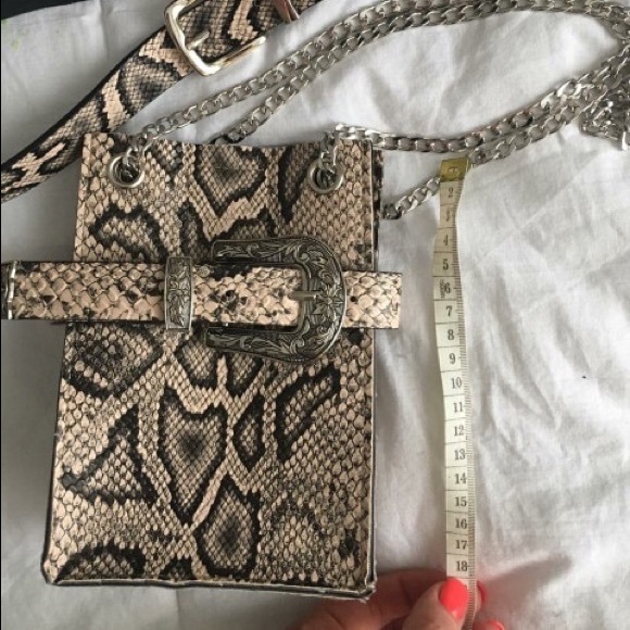 Saddle Me Up Fanny/Crossbody Bag - Picture 4 of 4